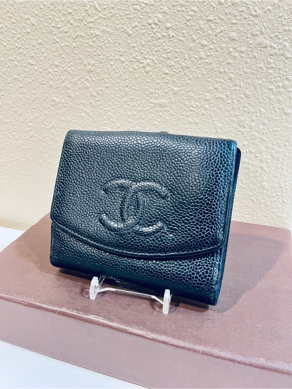 CHANEL Black Caviar Leather Compact Wallet with Embossed CC